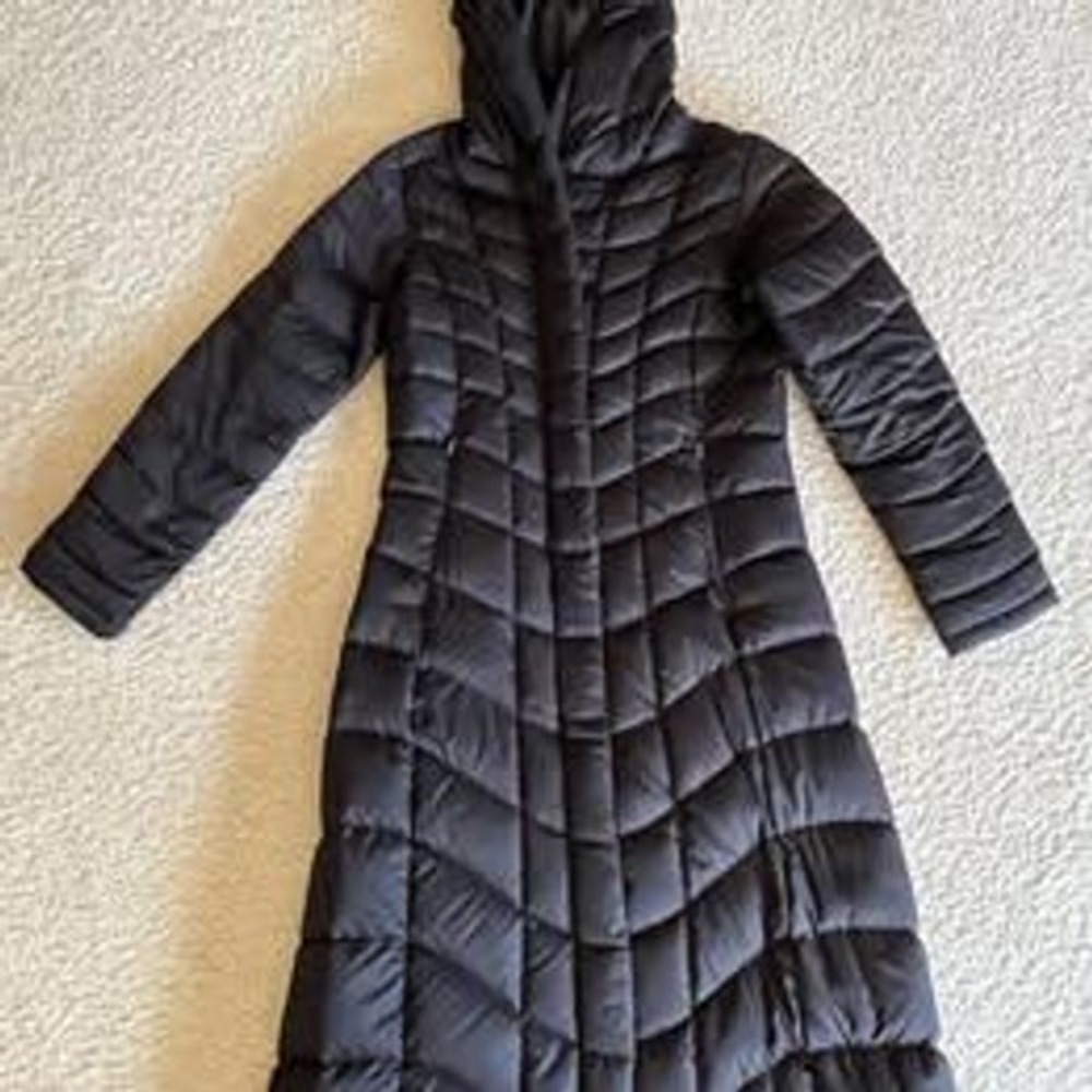 Patagonia Long Black Quilted Down Parka Coat Women S